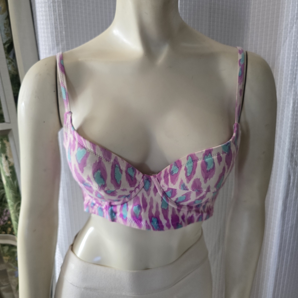 Betsey Johnson She's My Everything Underwire  Swimsuit Bikini Top S Purplr Pink